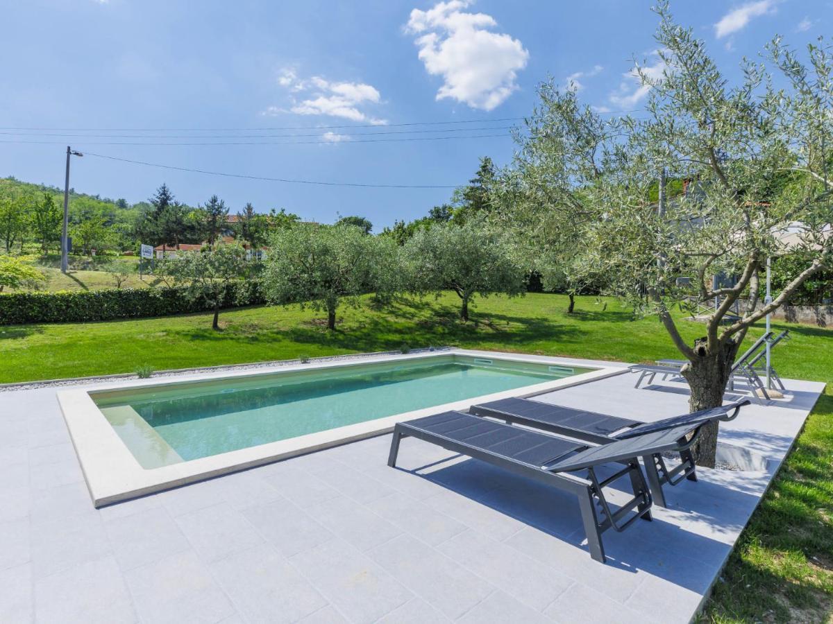 Holiday Home Carlo - Ipc102 By Interhome Pićan Exteriér fotografie