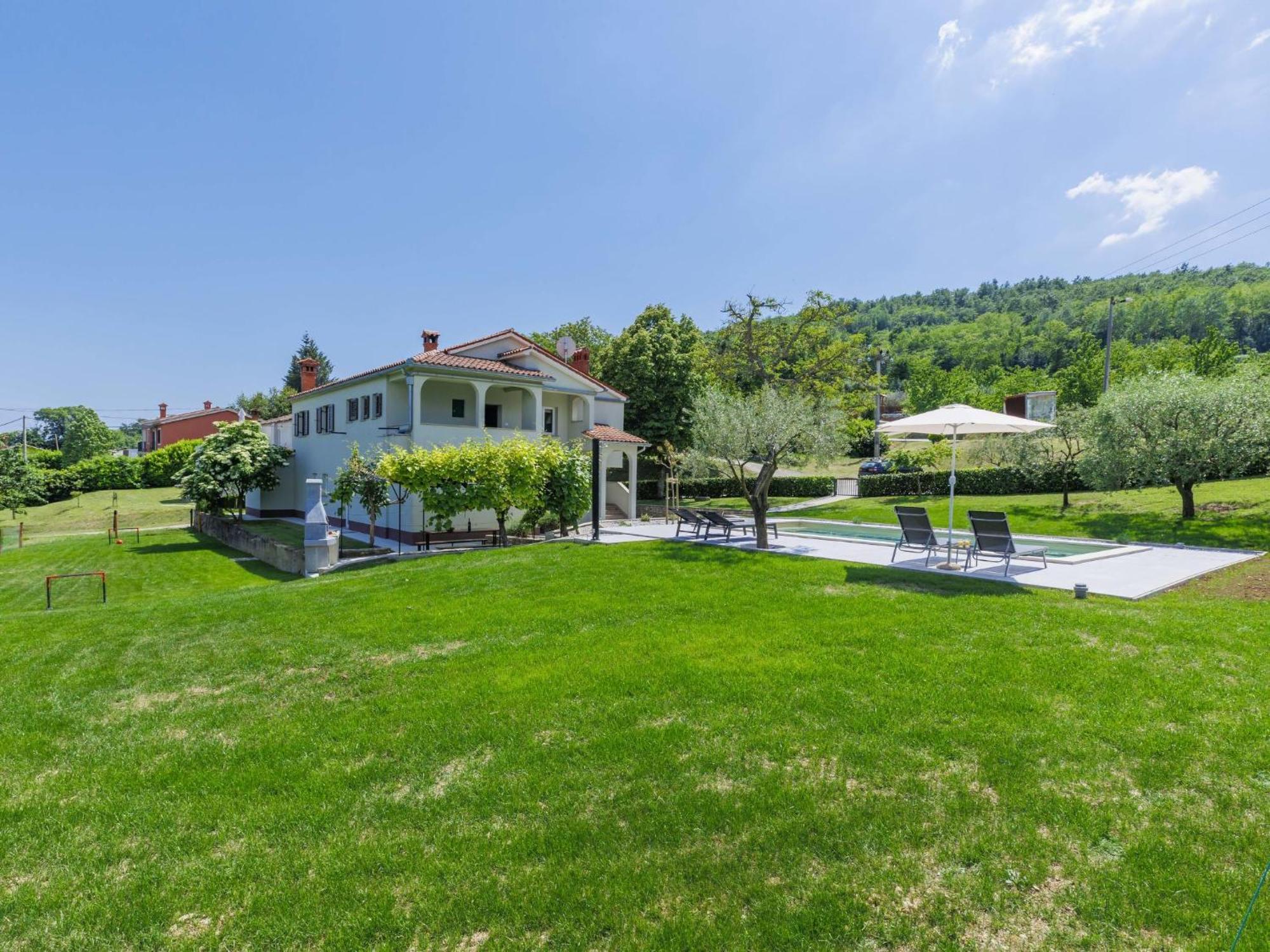 Holiday Home Carlo - Ipc102 By Interhome Pićan Exteriér fotografie