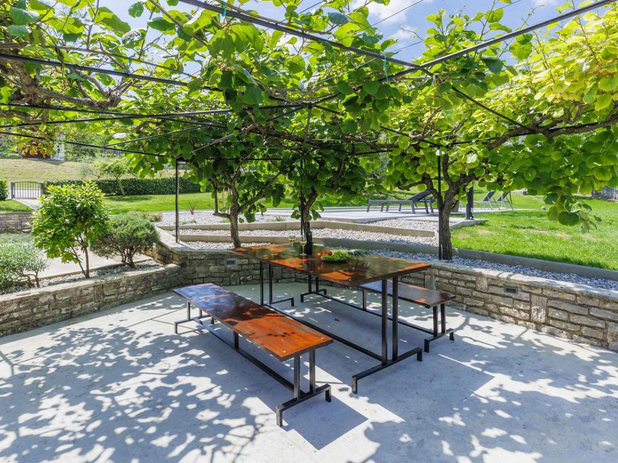 Holiday Home Carlo - Ipc102 By Interhome Pićan Exteriér fotografie